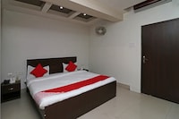 OYO Crystal Guest House