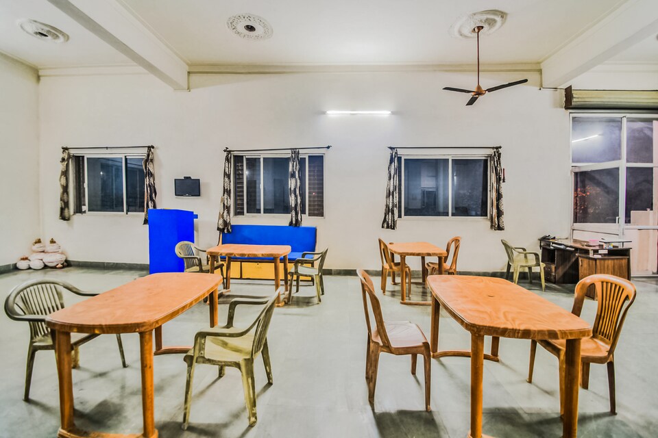 OYO 37321 Hotel Unique, Udaipur North, Udaipur