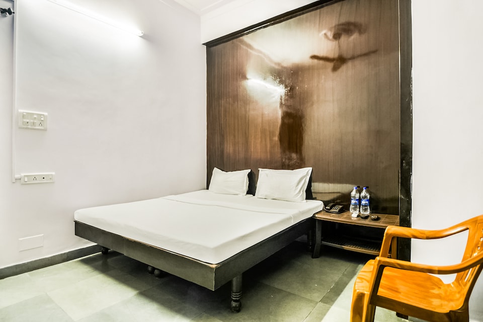 OYO 37321 Hotel Unique, Udaipur North, Udaipur