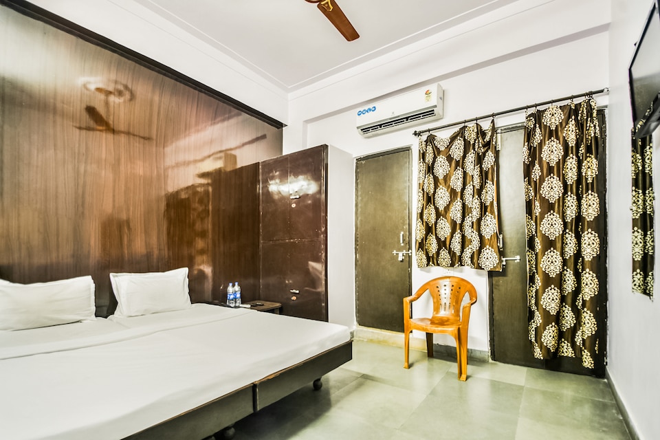 OYO 37321 Hotel Unique, Udaipur North, Udaipur