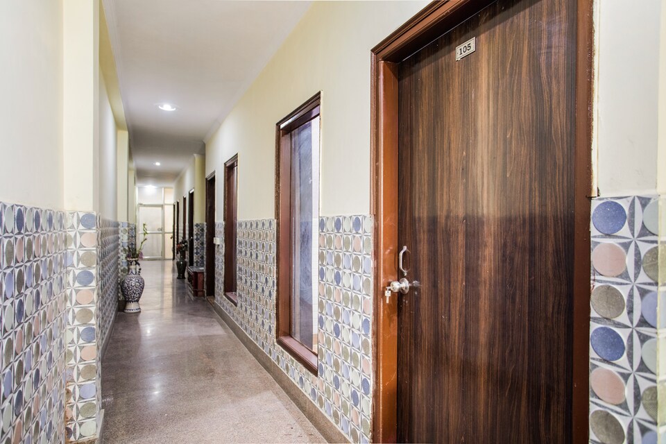 OYO 37327 Hotel Gurugram, Old Gurgaon, Gurgaon