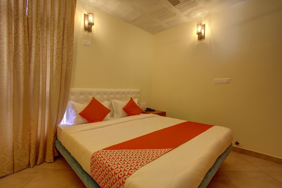 OYO 37330 The Urban Badsha, Mysore City Center-II, Mysore