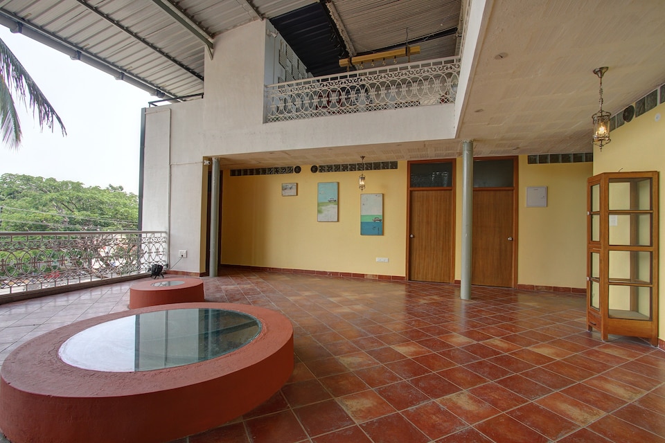 OYO 37330 The Urban Badsha, Mysore City Center-II, Mysore