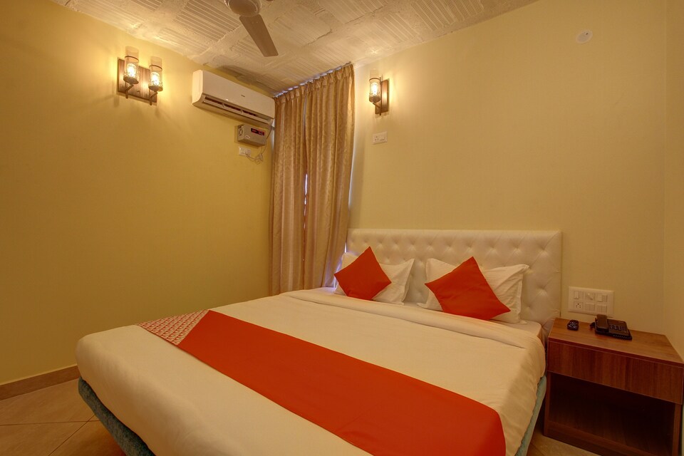 OYO 37330 The Urban Badsha, Mysore City Center-II, Mysore