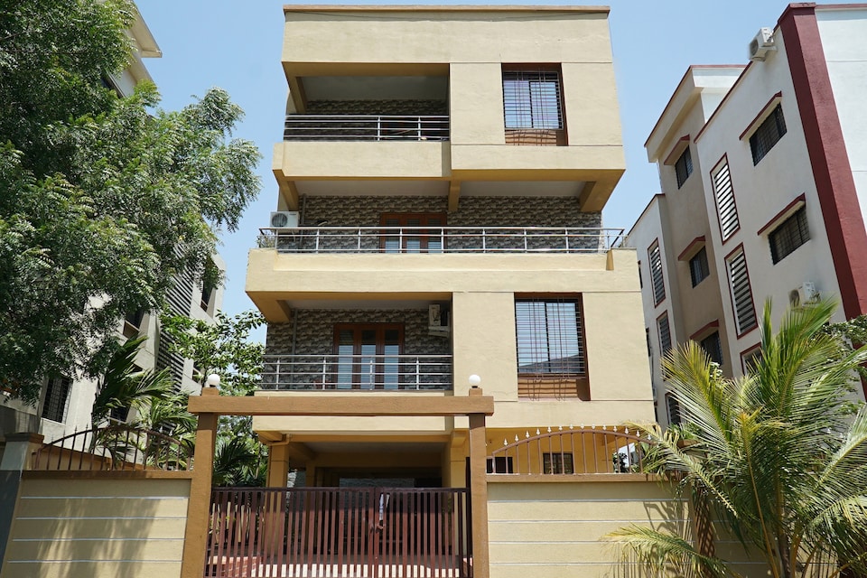 OYO 37338 Balaji Rooms, Kharadi Pune, Pune