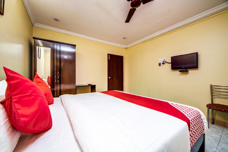 OYO 37344 Apple Homes, Madhapur-II, Hyderabad