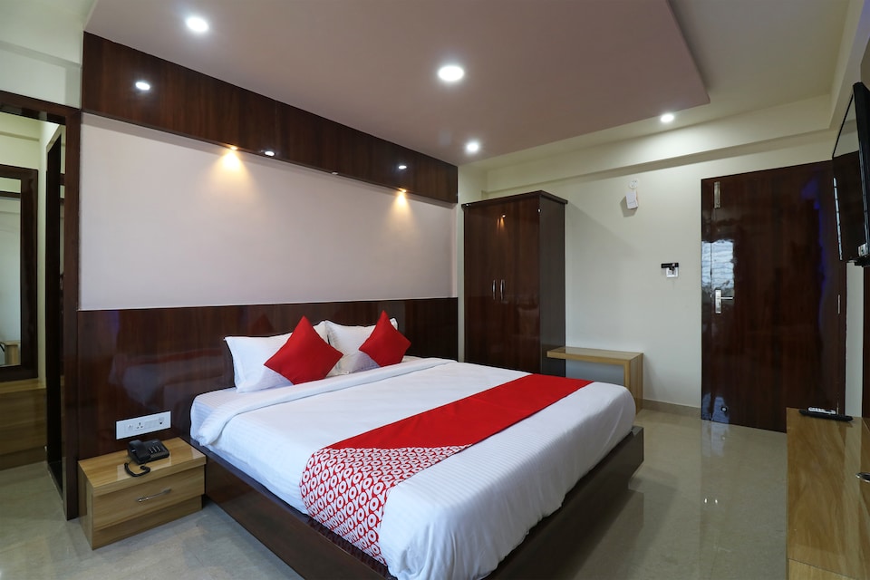 OYO 37349 Sai Palace, Peenya Bangalore-II, Bangalore