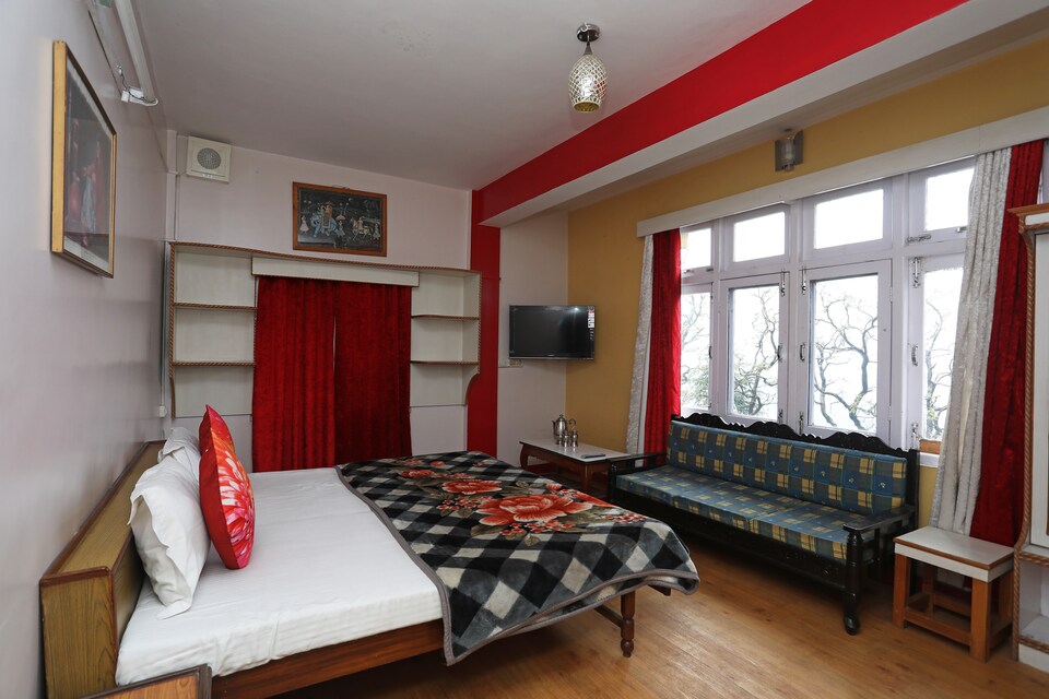 37352 निशात पर स्पॉट, The Mall Road-Shimla, शिमला