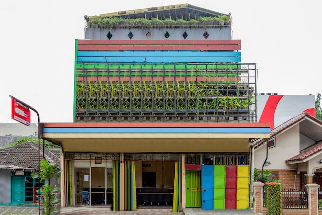 Hotel O near Universitas Pelita Harapan formerly Pelangi Guest House