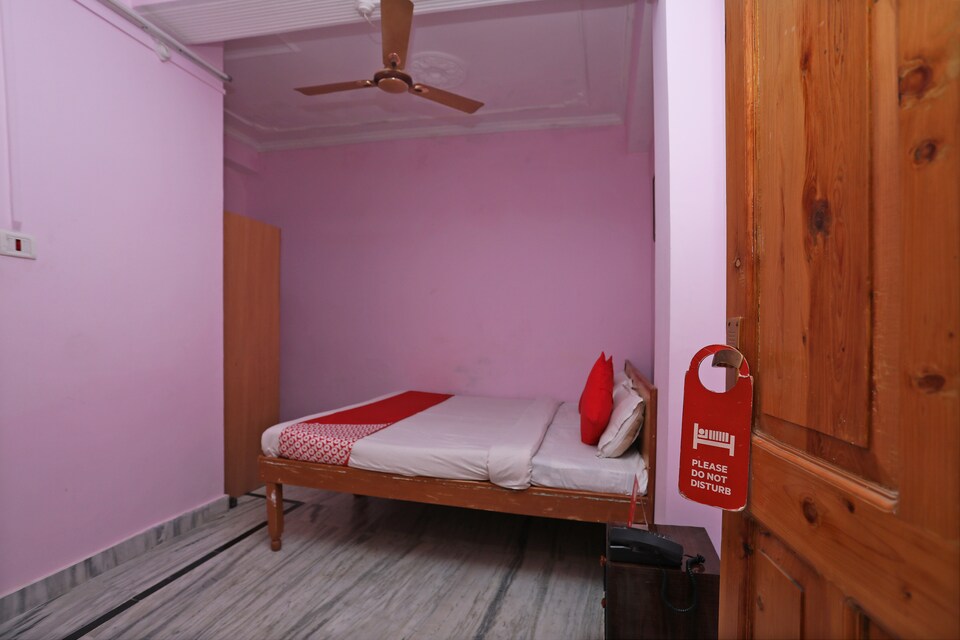 OYO 37360 Hotel Lotus, Rajgarh, Rajgarh