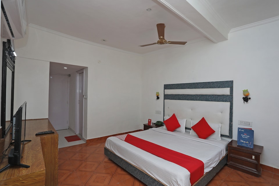 OYO 37365 Hotel River View, Solan, Solan