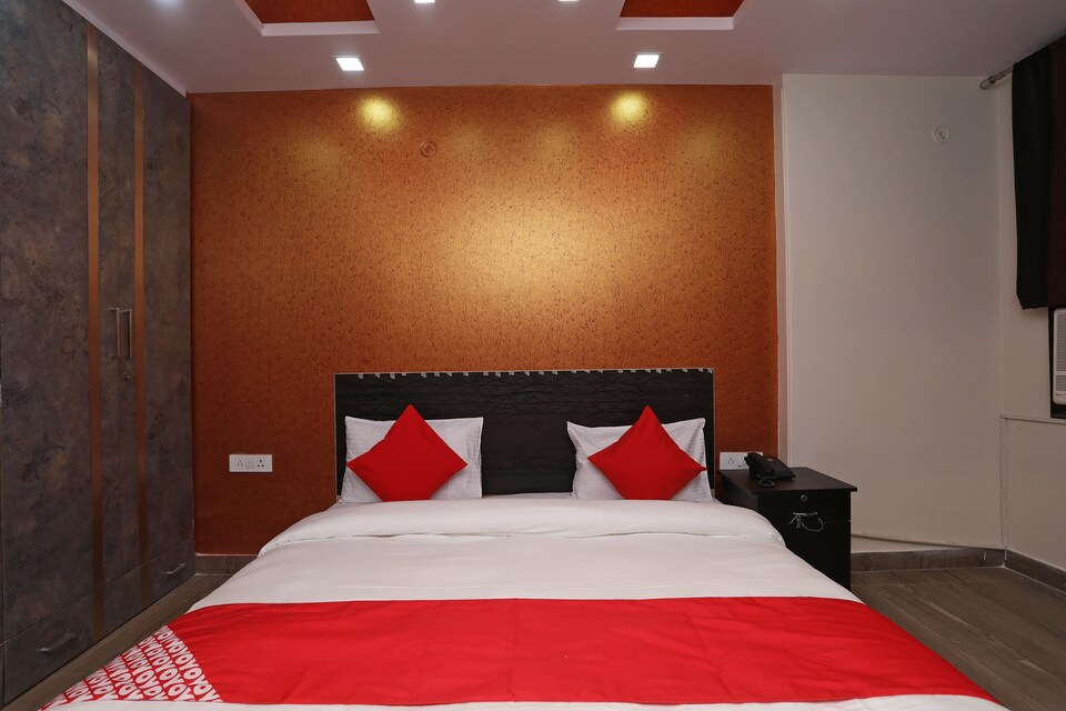 OYO 37382 Kanchan Kunj, Dwarka Delhi, Delhi