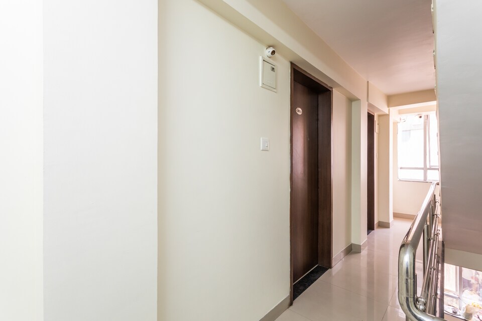 OYO 37384 Hotel Shri Balaji, New Market Bhopal, Bhopal