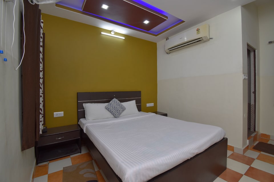 SPOT ON 37394 Raghuvansh Guest House, C Scheme Jaipur, Jaipur