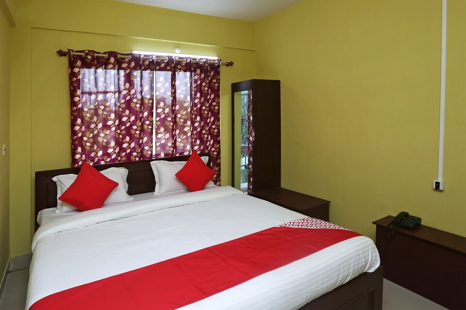 OYO 37402 Raj Guest House, Rajarhat Kolkata, Kolkata