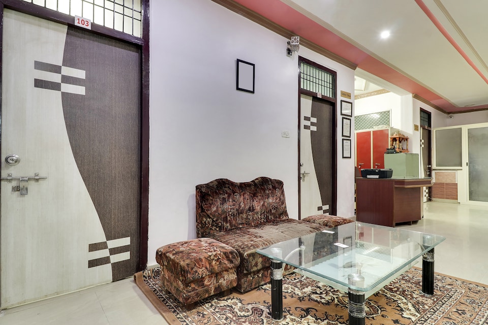 OYO 37404 Hotel Residence Inn, Alambagh Lucknow, Lucknow