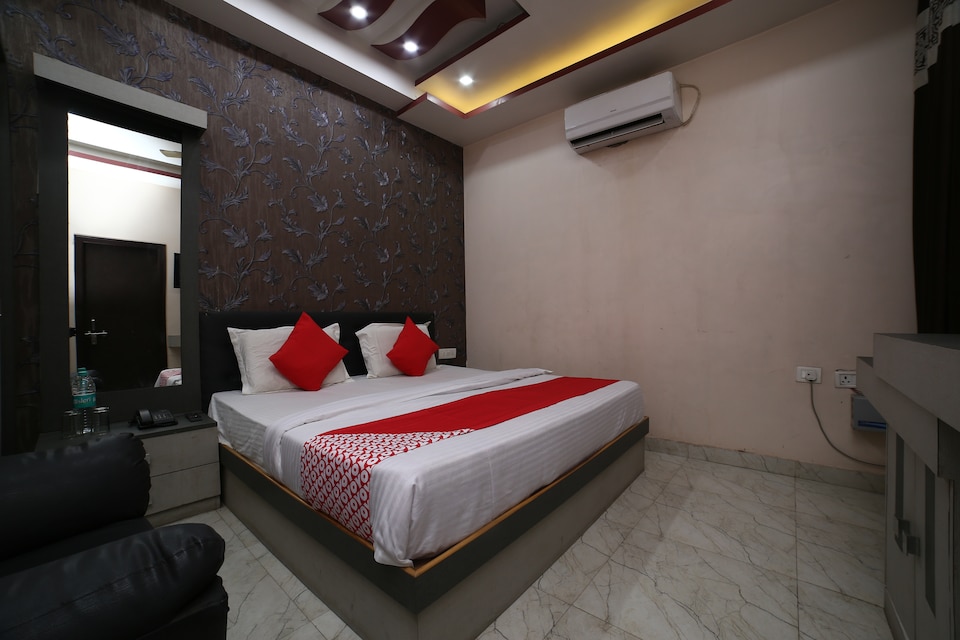OYO 37405 Hotel Aman Inn, Sitapur, Sitapur
