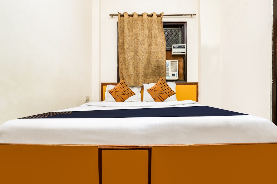 SPOT ON 37416 Uk B&b, Karol Bagh Delhi, Delhi