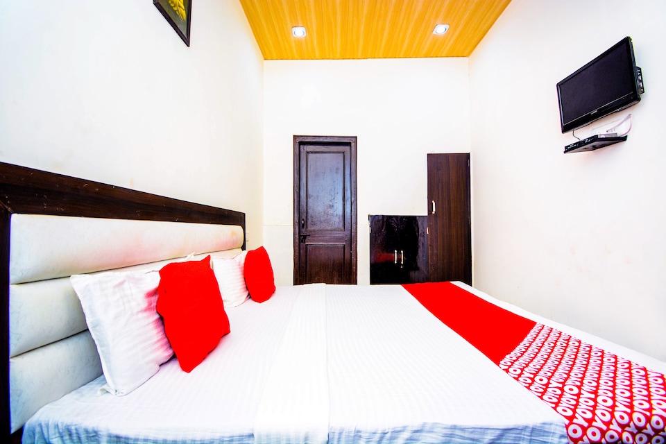 OYO 37417 Seven Heaven, Sirsa, Sirsa