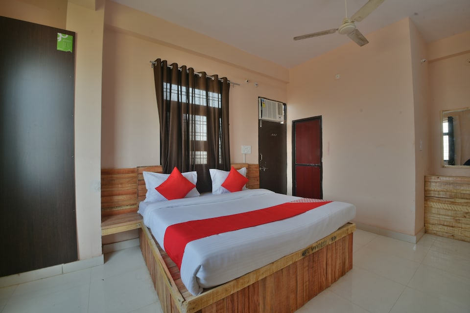 OYO 37418 Hotel Bullet Garden Resort, Kota, Kota