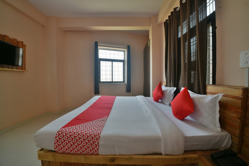 OYO 37418 Hotel Bullet Garden Resort, Kota, Kota