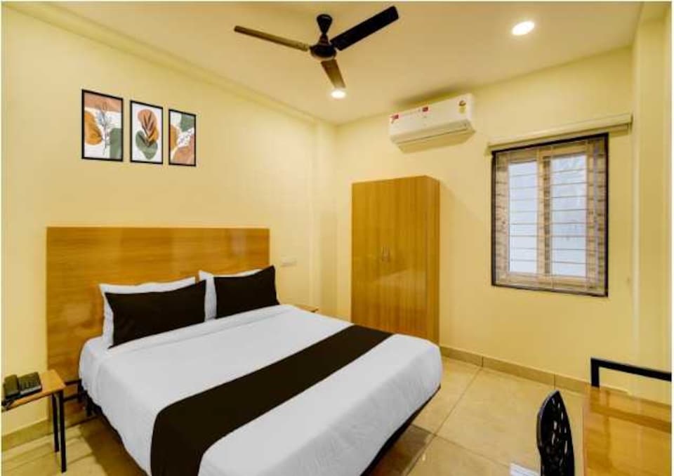 Collection O Central Bowenpally Formerly Shannu Residency, Secunderabad-II, Hyderabad