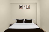 Collection O Central Bowenpally Formerly Shannu Residency