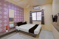 Super Collection O Tuljapur - Solapur Highway Formerly Royal Rooms
