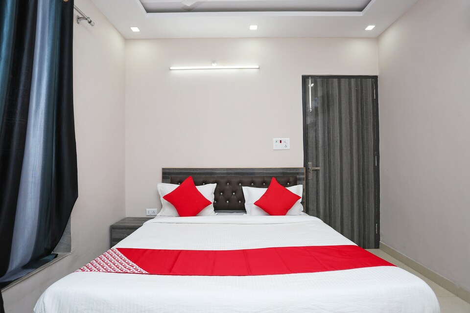 OYO 37433 Hotel City Centre, Rampur, Rampur