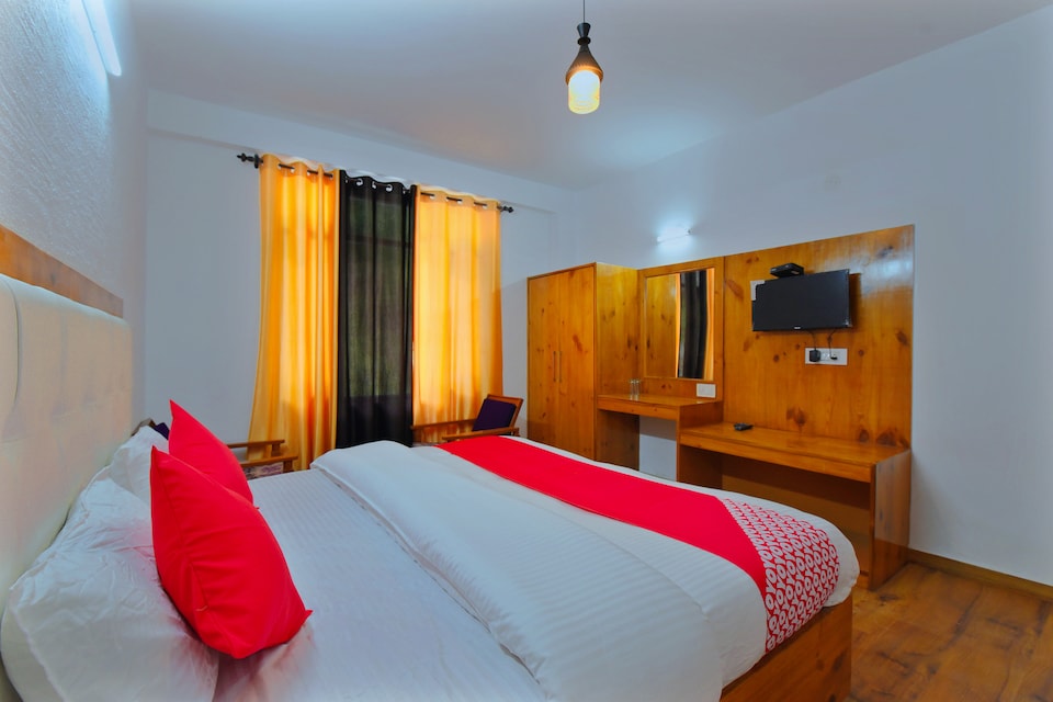 Hotel O Vashisht Temple Formerly Mountain King, Rohtang Highway, Manali