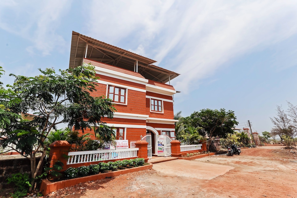 OYO 37449 Ekdant Holiday Home, Ganpatipule, Ganpatipule