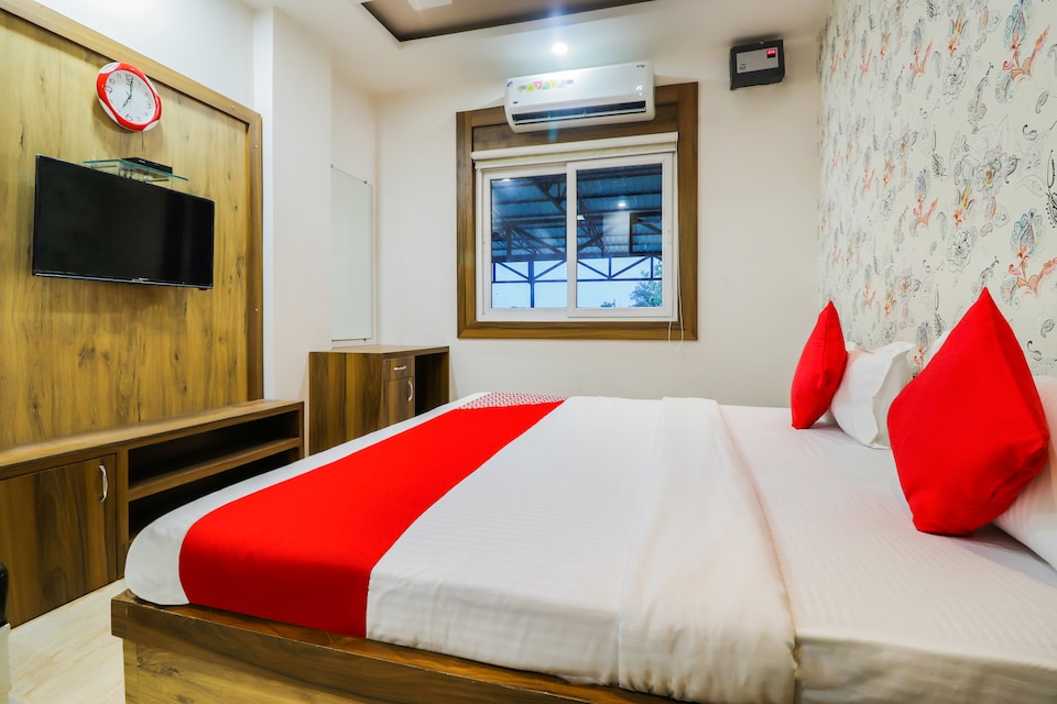 OYO 37451 Hotel Khushi Plaza, Rania Kanpur, Kanpur