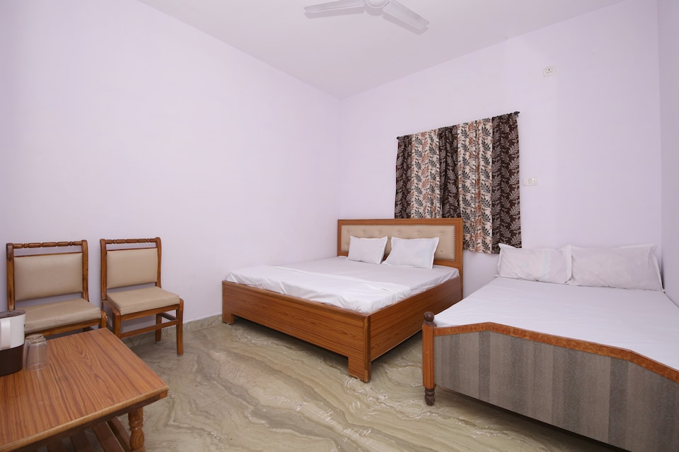 SPOT ON 37464 Vishal Guest House 2, Vijay Nagar - Jabalpur, Jabalpur