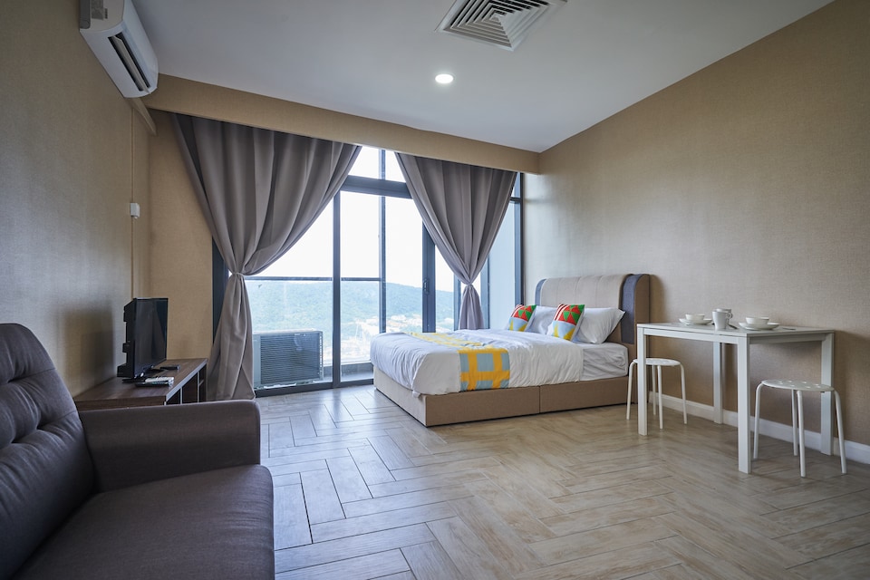 OYO Home 1062 Fabulous 1br Empire City Marriot, Damansara Perdana, Petaling Jaya