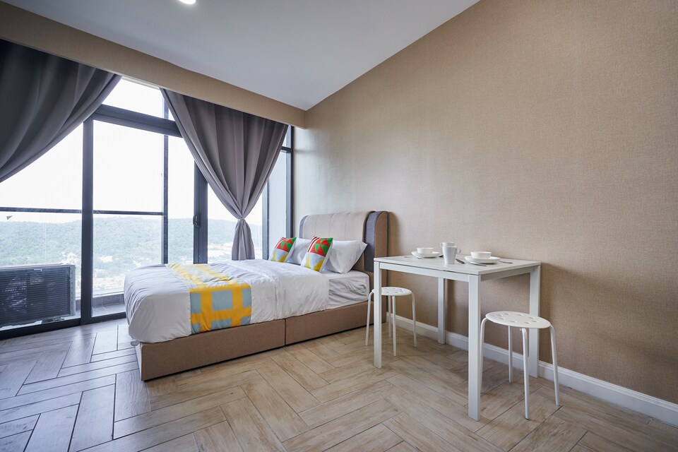 OYO Home 1062 Fabulous 1br Empire City Marriot, Damansara Perdana, Petaling Jaya