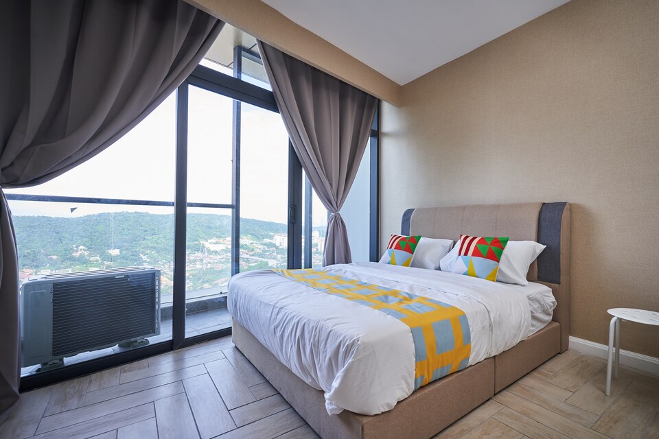 OYO Home 1062 Fabulous 1br Empire City Marriot, Damansara Perdana, Petaling Jaya