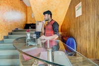 OYO Arma Executive Near Chhatrapati Shivaji International Airport