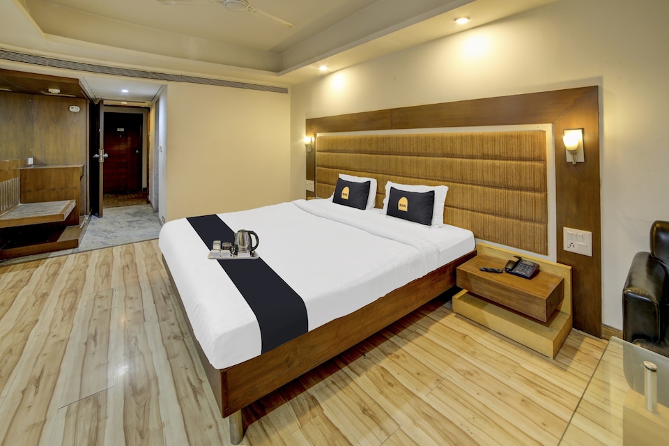 Collection O by OYO cambay sapphire, Satellite-Prahlad Nagar Ahmedabad, Ahmedabad