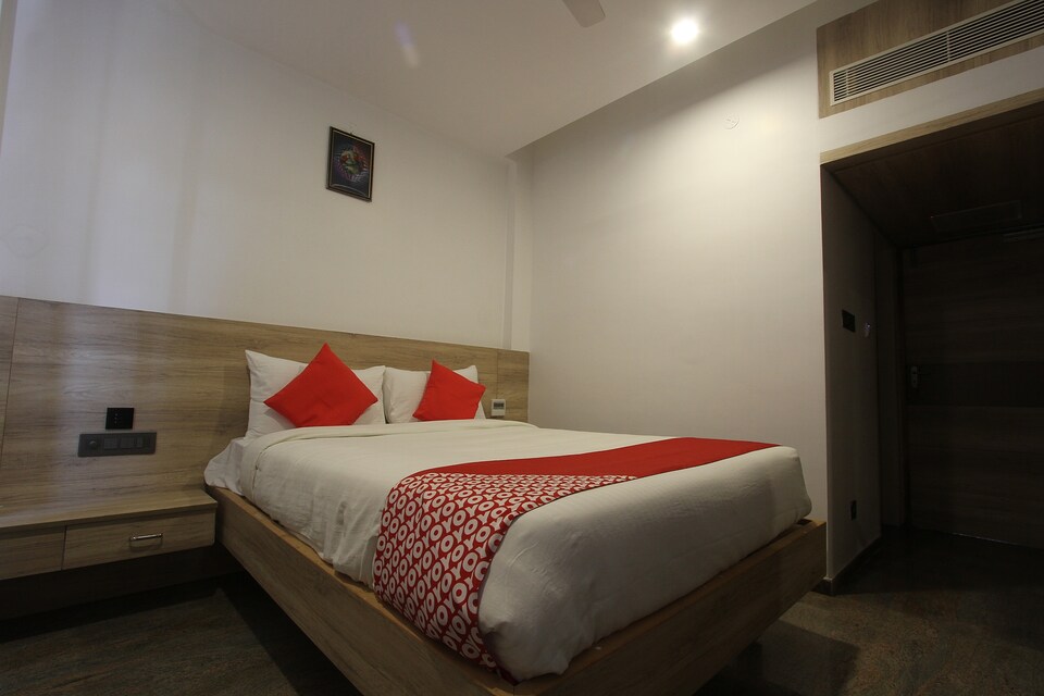 OYO 37481 Sumangali Residency, Central Bus Stand Trichy, Trichy