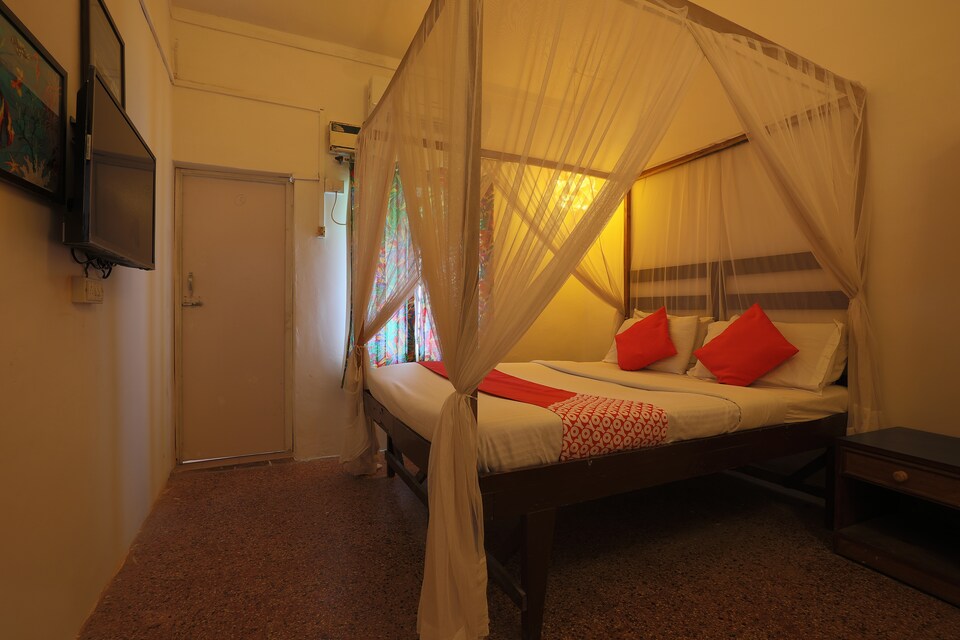 OYO 37483 Ocean View -Goan Beach House, Calangute Goa, Goa