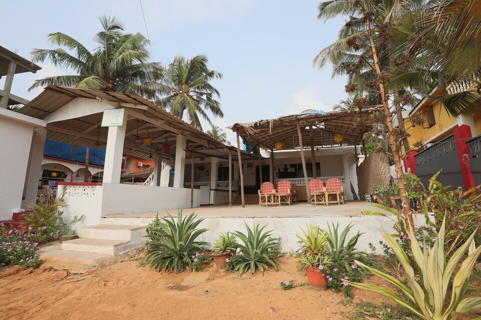 OYO 37483 Ocean View -Goan Beach House, Calangute Goa, Goa