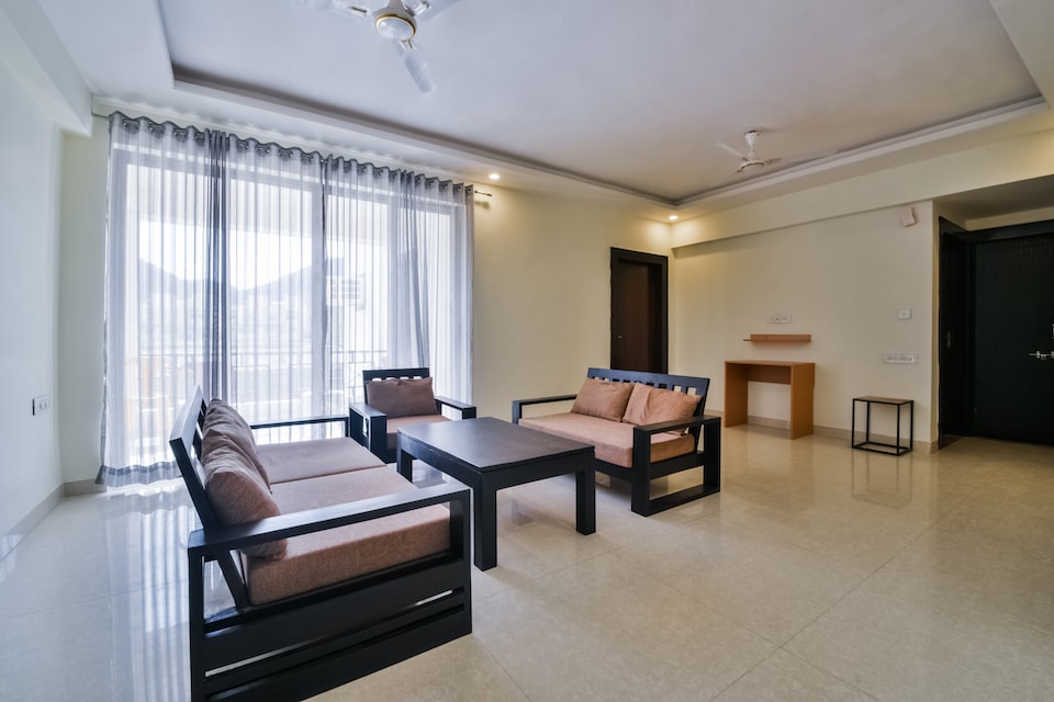 Collection O 37486 Amar Kunj, Goverdhan Sagar, Udaipur