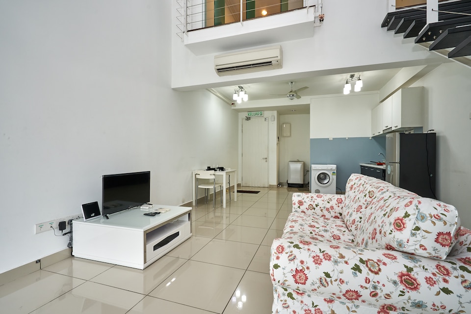 OYO Home 1072 Comfortable 1BR Scott Garden, Old Klang Road, Seputeh