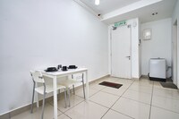 OYO Home 1072 Comfortable 1BR Scott Garden