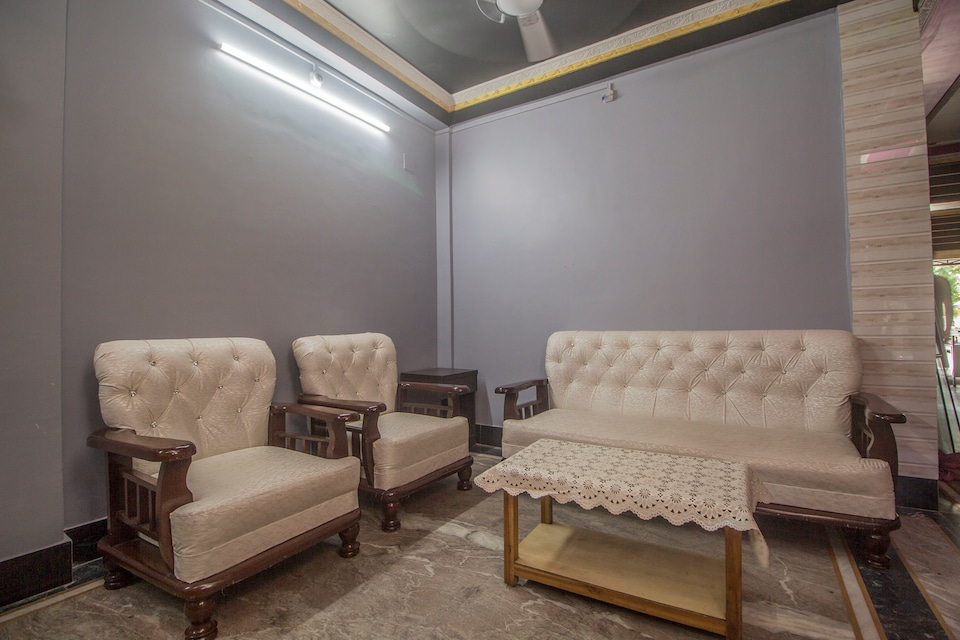 Hotel O  Arya International, Bagdogra Airport Siliguri, Siliguri