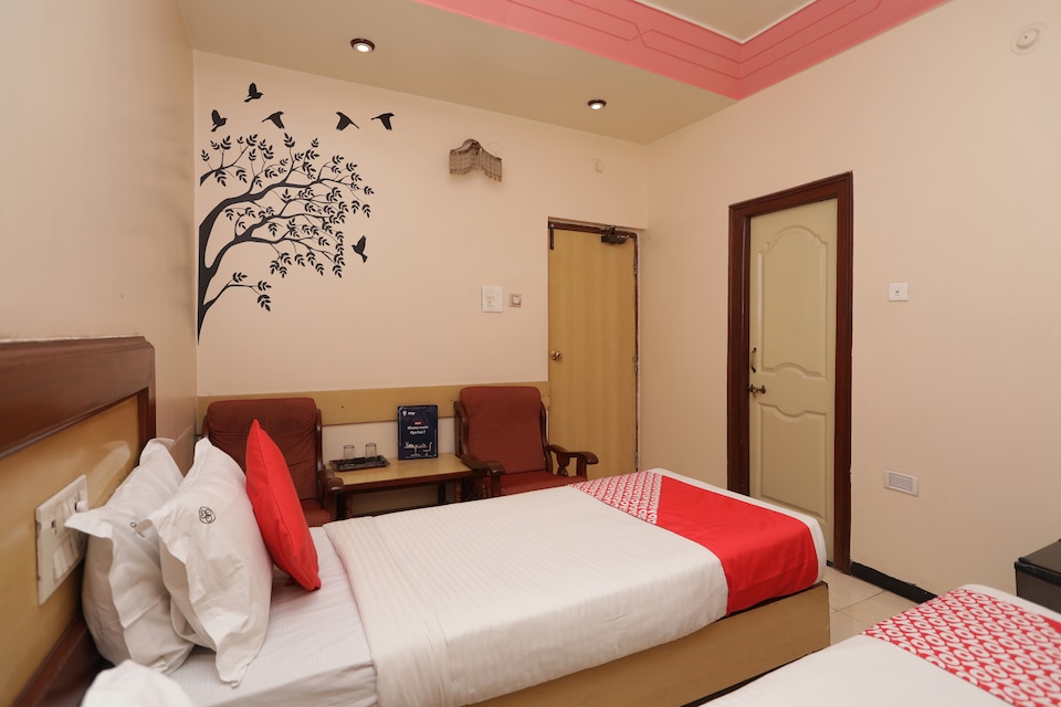 OYO 3646 Hotel Shree Yash, Pimpri Pune, Pune