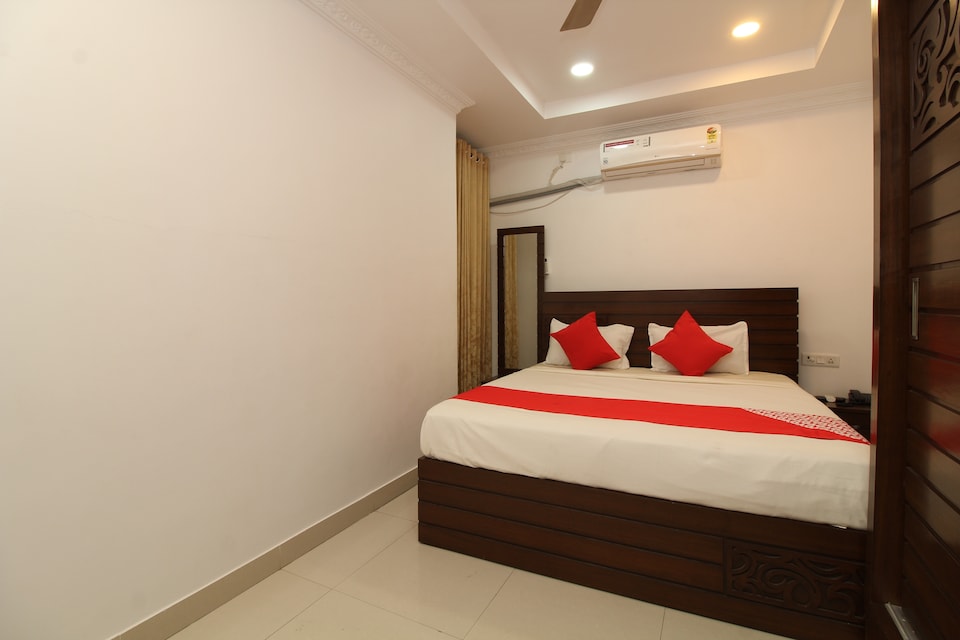 OYO Saba Service Apartments Near Charminar, Abids-Nampally, Hyderabad