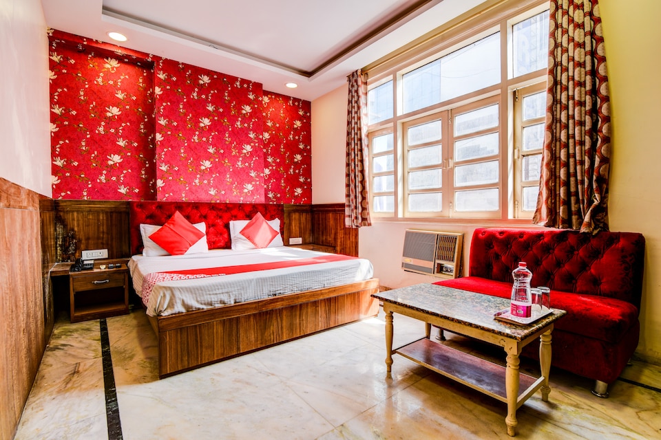OYO 3647 Hotel Rahul Palace, Karol Bagh Delhi, Delhi