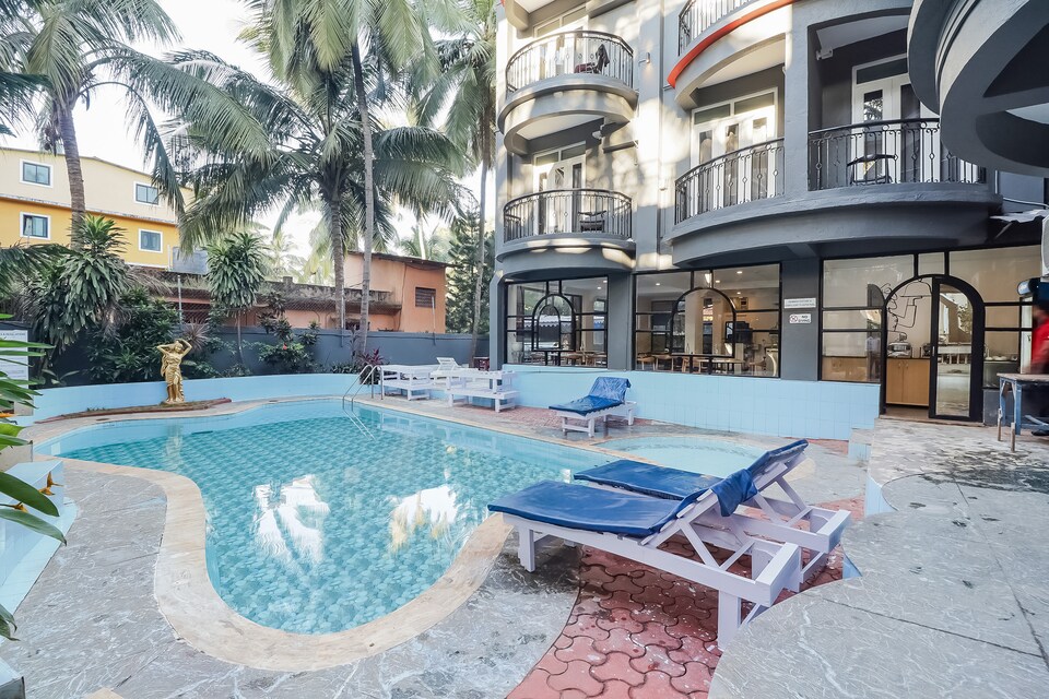 OYO Townhouse 256 Silver Palm Resort, Candolim, Goa