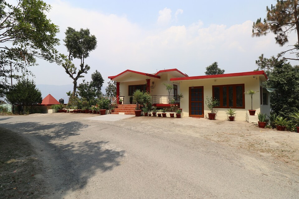 OYO Flagship 37505 Hotel Diamond Hill, Bhimtal Nainital, Nainital